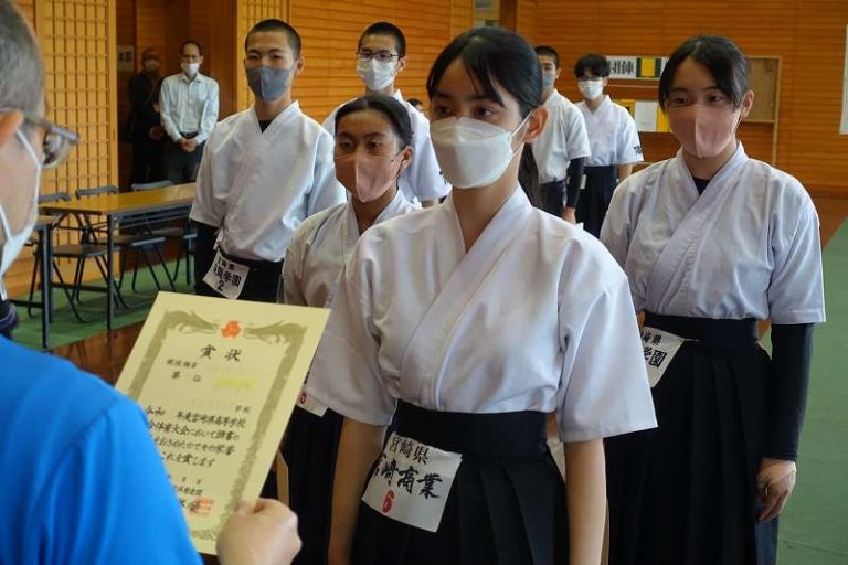 弓道部 高校総体 宮崎商業高等学校オフィシャルサイト